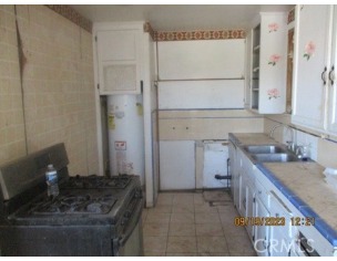 Kitchen requiring renovation
