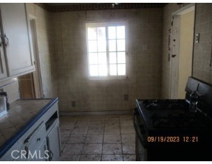 860 Flora Street property photo 14